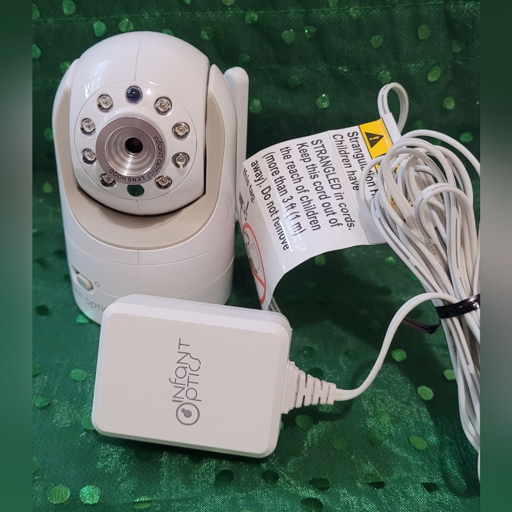 Infant Optics DXR-8 Camera for DXR-8 with Wide Angle Lens + Genuine AC Charger.